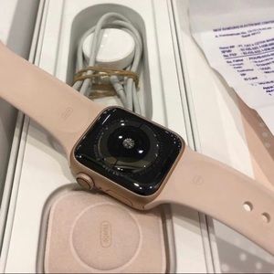 Cellular series 4 42mm Apple Watch rose gold